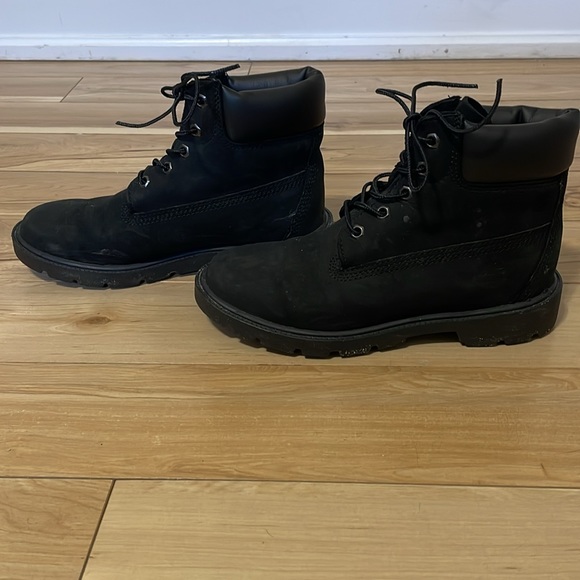 Timberland - Classic 6-Inch Waterproof Boot - Black - Size 4 (kids)/5.5 (womens) - Picture 3 of 6